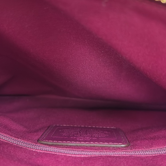 SOLD IN STORE COACH F36637 CHRISTIE CARRYAL FUCHSIA GRAIN LEATHER CROSSBODY - Picture 8 of 14